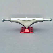 Load image into Gallery viewer, Enuff Decade Pro Satin Trucks - Red
