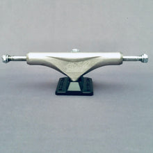 Load image into Gallery viewer, Enuff Decade Pro Satin Trucks - Black